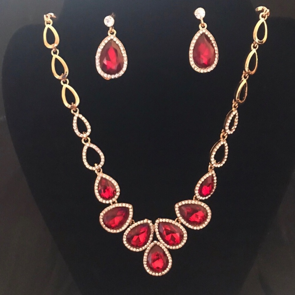 Gold-Tone Red Teardrop Necklace & Earrings Set